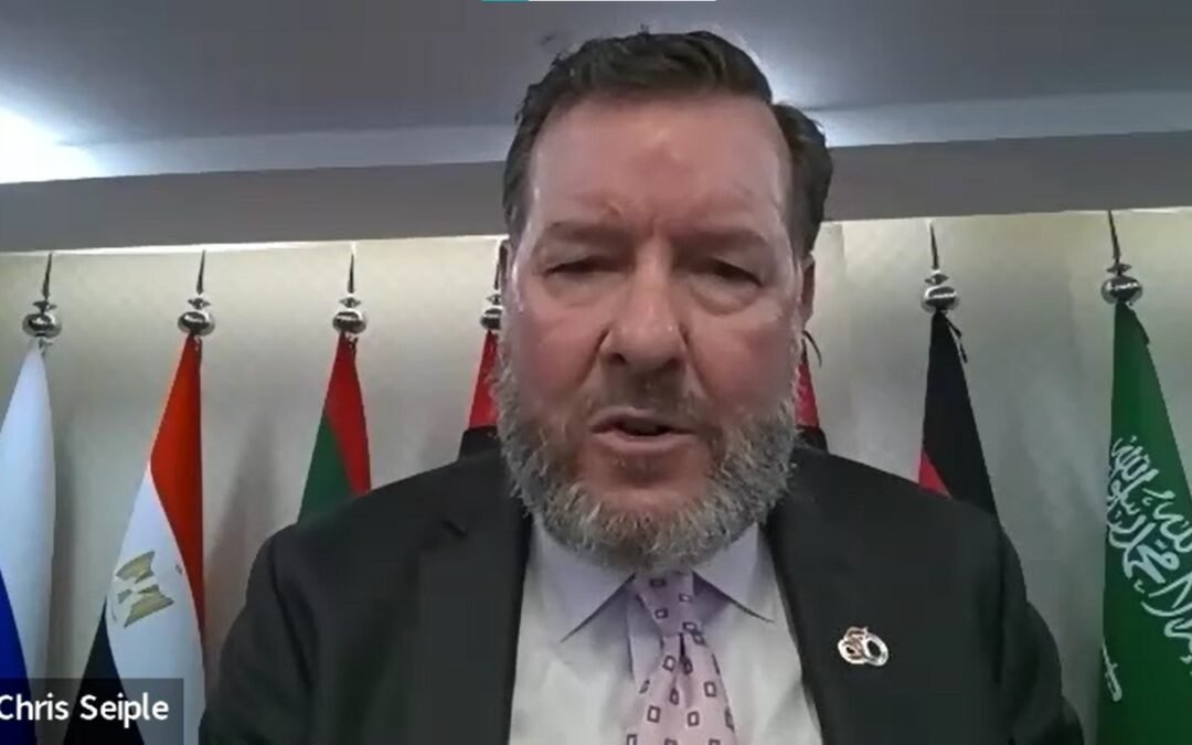 Kisah LKLB Dr. Chris Seiple: Bersahabat Tanpa Prasangka