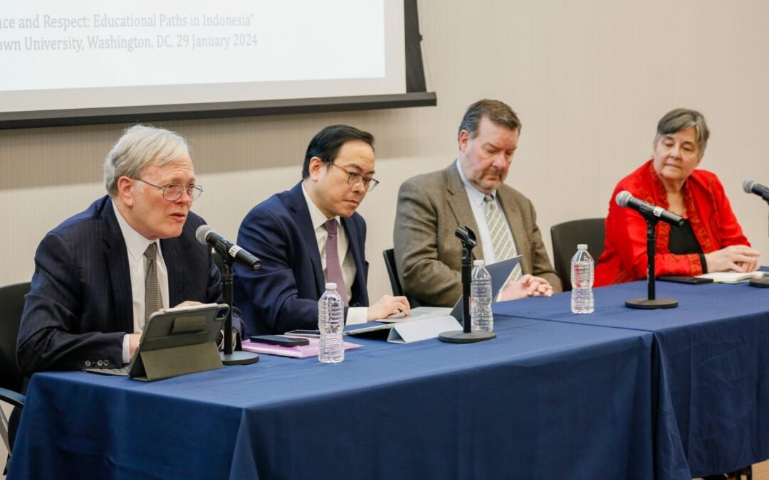 Academics Highlight the Strength of the CCRL Program